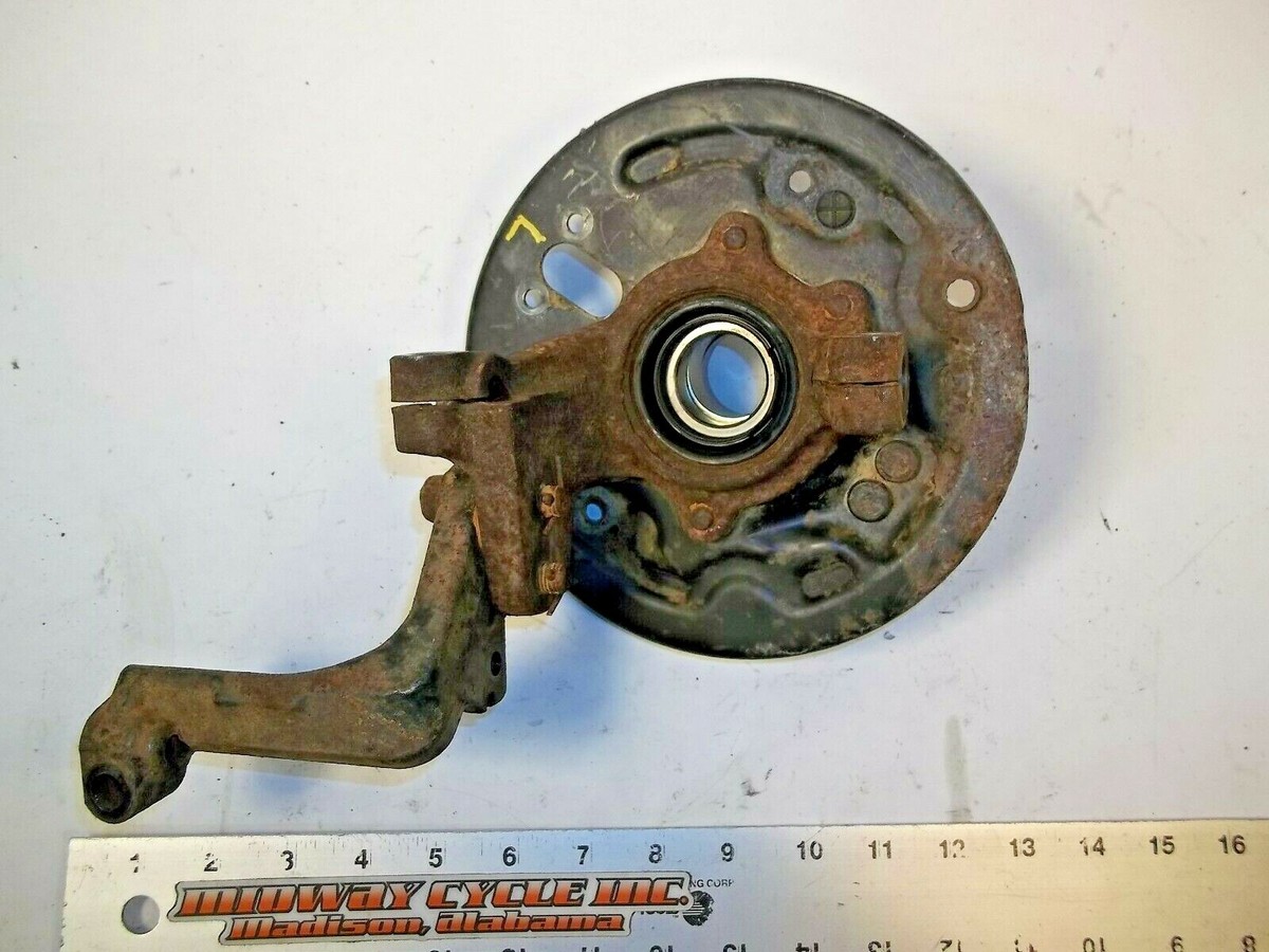 SUZUKI 92 LT250 QUADRUNNER LEFT STEERING KNUCKLE 51241-19B01 LT