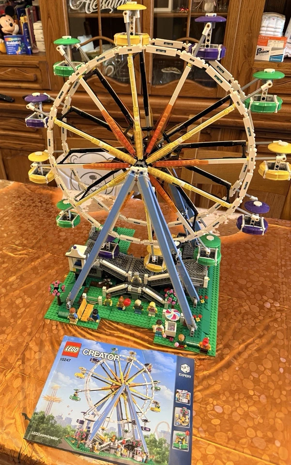 LEGO Creator 10247 Ferris Wheel, foto 1 di 5