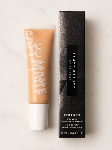 Fenty Beauty Pro Filt’r Soft Matte Longwear Foundation - 225 New in Box