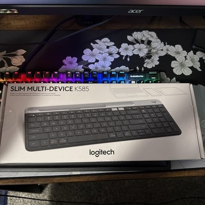 Logitech K585 Slim Multi-Device Slim Wireless Keyboard Graphite