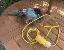 Makita HM0810T Electric Demolition Breaker Jackhammer and Side Handle