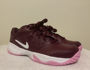 deep purple nike shoes