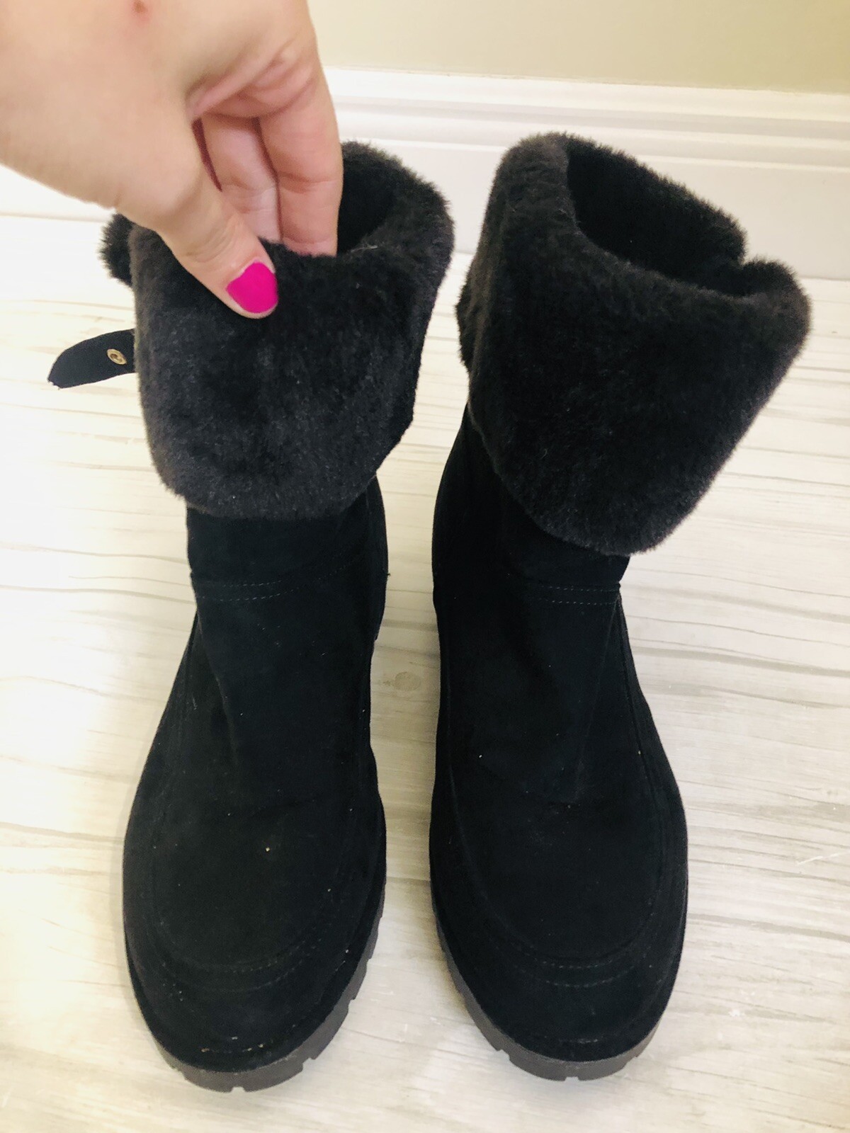 G By Guess Women Black Faux Fur Winter 
