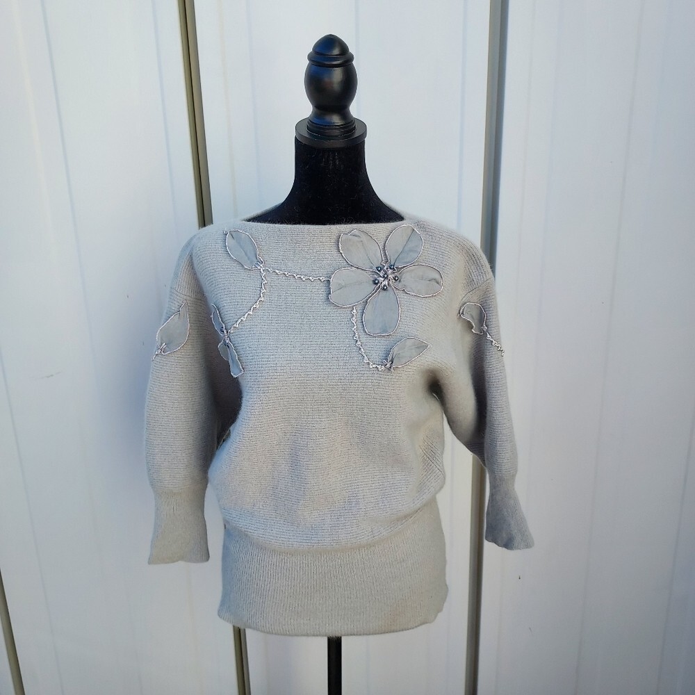 C.prer-a-porte Paris Sweater Size 8 View 3