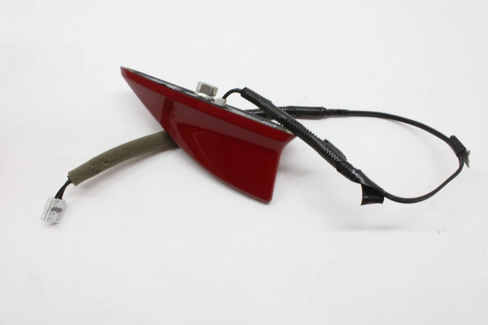 Honda HRV HR-V 2017 antena techo aleta de tiburón rojo Milano R81 fabricante de equipos originales 16 17 18 19 20 21 Foto 3 de 4