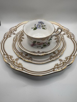 Spode STAFFORD FLOWERS bone china England 5pc Place Setting