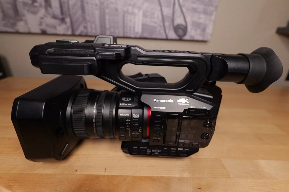 Panasonic HC-X20 4K Pro Camcorder + Mic + Extra Battery + Custom Case - Image 3 of 4