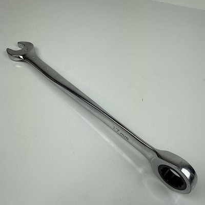 X beam GearWrench 85817 17mm 10 3/4 long 12 Point Wrench Used,