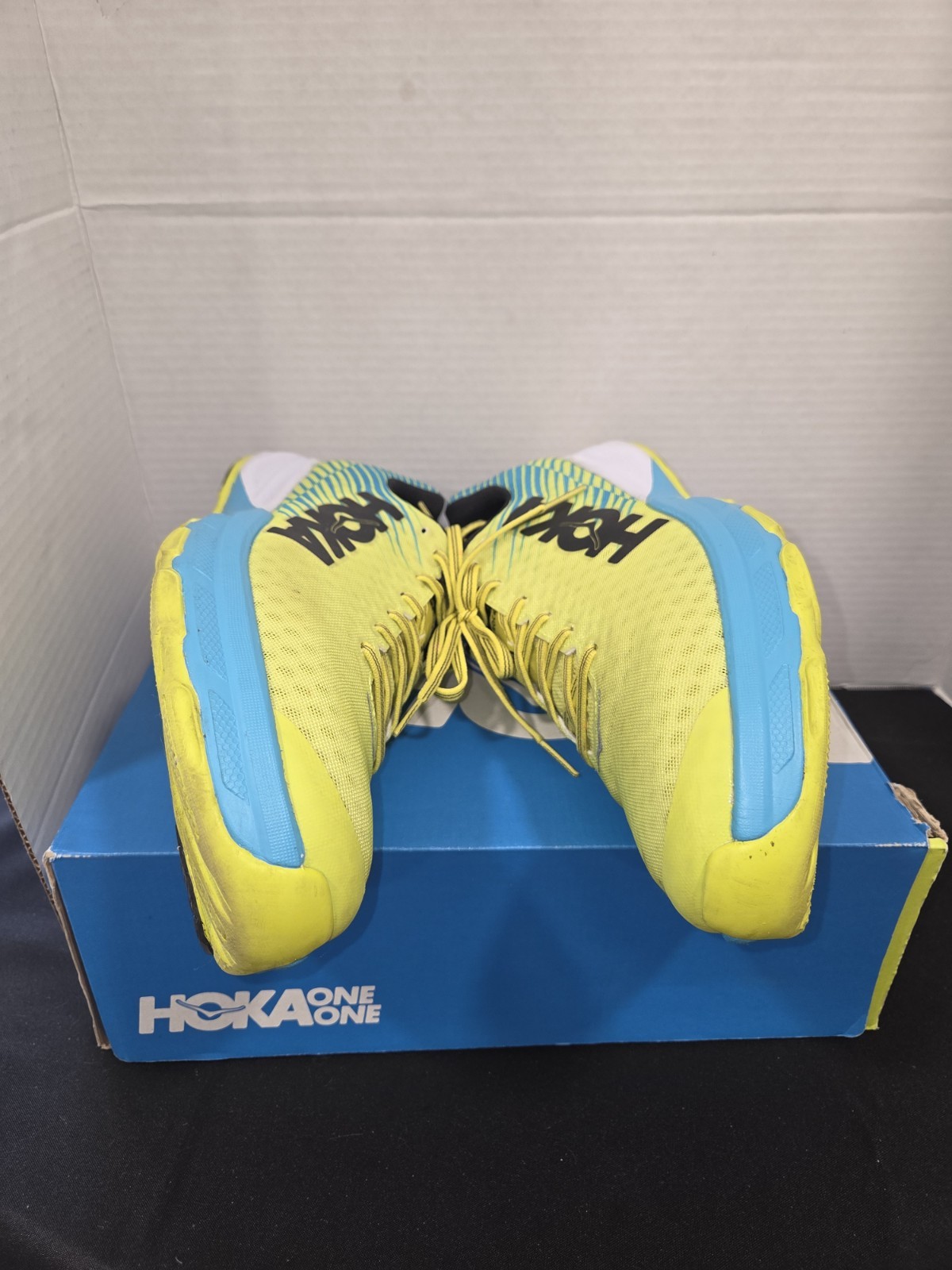 HOKA ONE ONE M EVO Carbon Rocket – Yellow/BlueMen’s 11.5 | Women’s 12.5 thumbnail 11