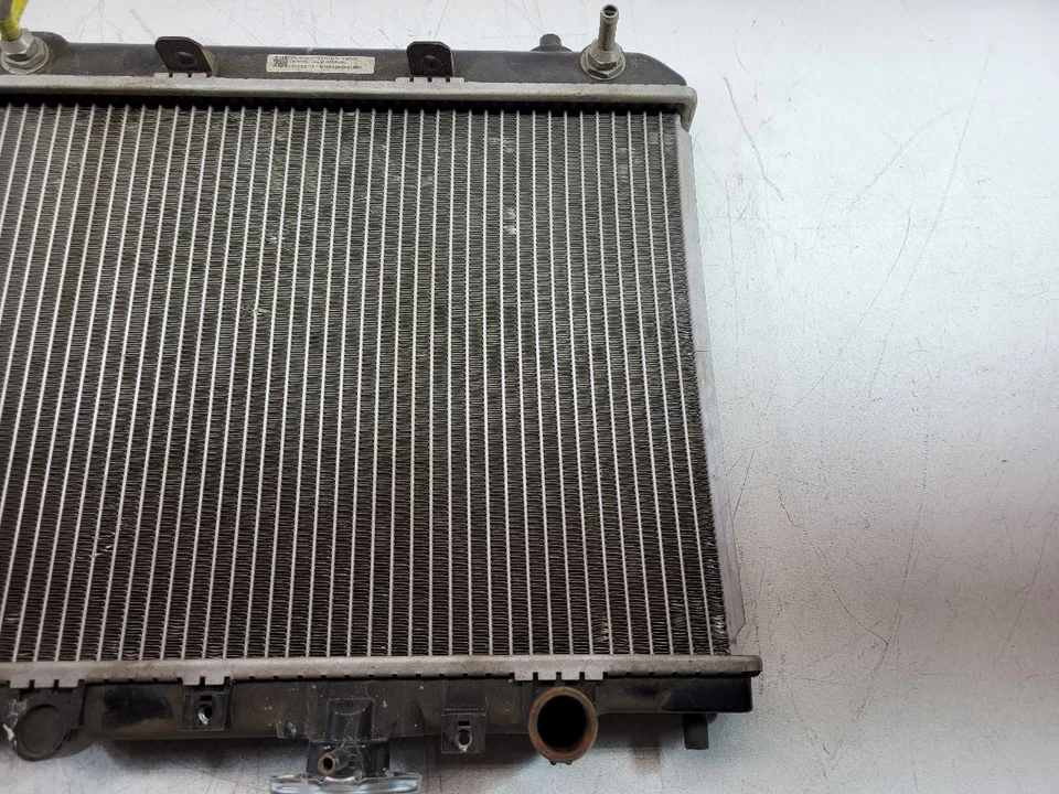 Radiador de transmisión manual Mazda Protege or Protege5 2002 2003 OEM ZM3915200C Foto 4 de 4