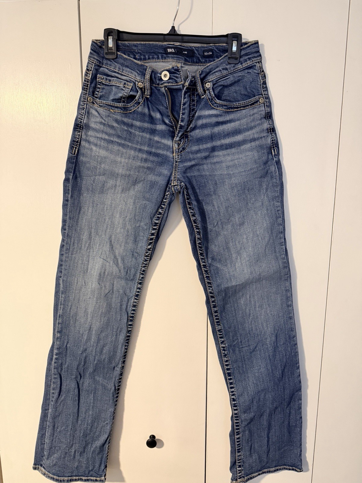 BKE Men's Medium Wash Blue Denim Jeans Embroidered Button Zip 5-Pocket Solid
