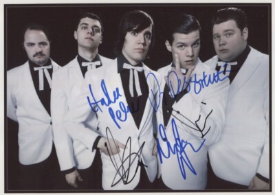 The Hives (Swedish Garage Band) 8'' x 10'' Photo Hand Signed in 2008 + COA Guarant