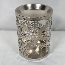 Bath and Body Works Home Fragrance Oil Warmer Winter Snowflake Christmas Silver