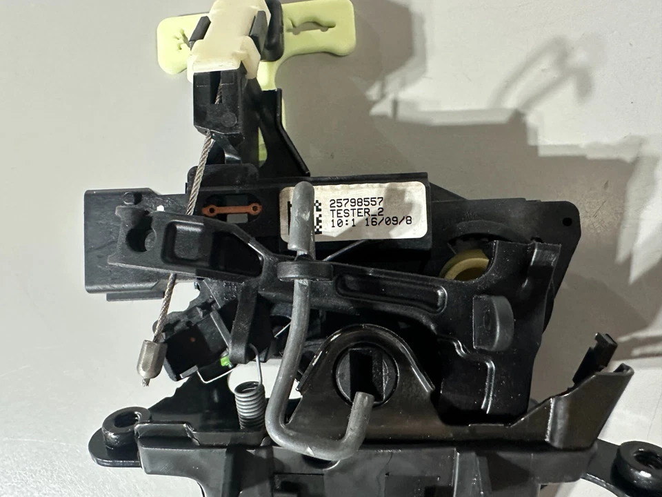 Actuador de liberación de pestillo de bloqueo de tapa de maletero Chevy Cobalt Pontiac G5 2005-2010 25798557 Foto 4 de 4