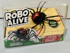 Robo Alive Crawling Spider Glows In The Dark Battery-Powered Robotic Toy by ZURU
