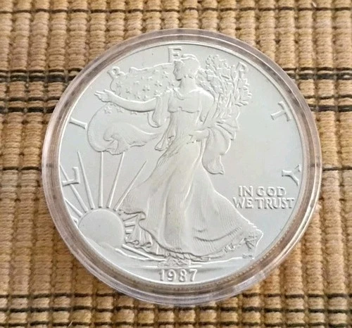 1987 American Silver Eagle 1 oz .999 Fine Silver Coin
