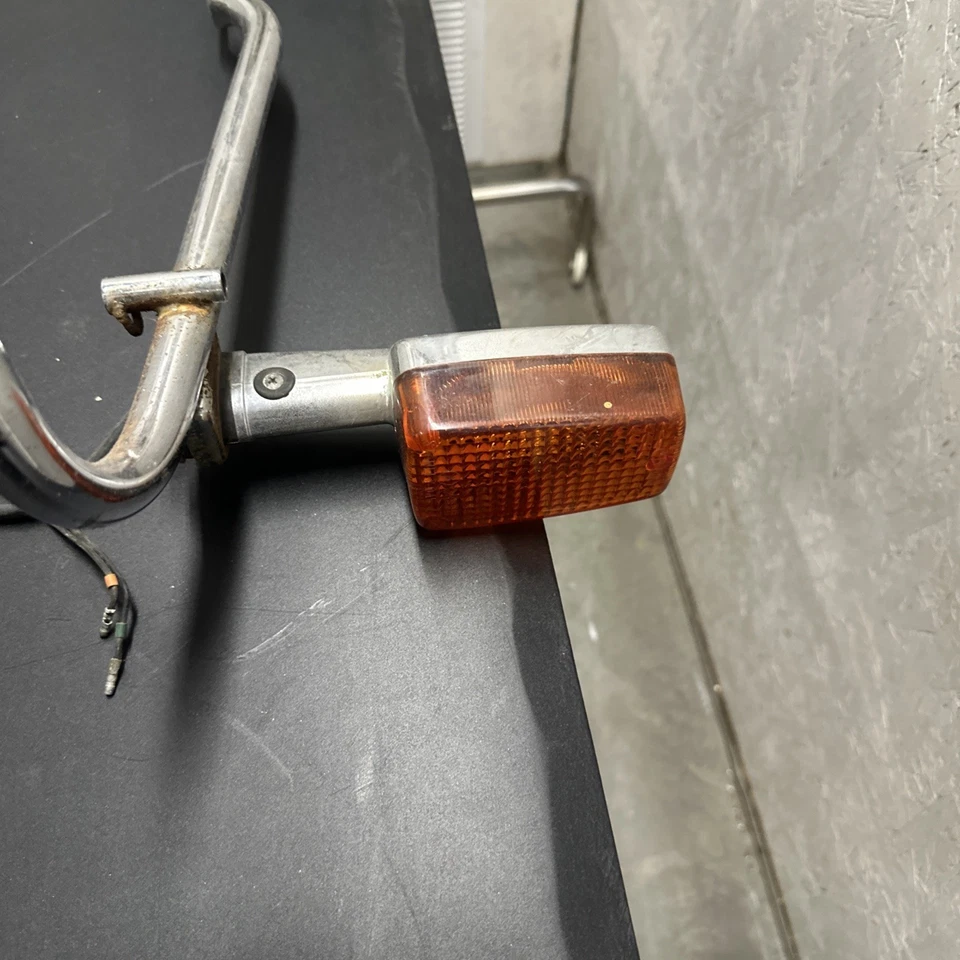 Редкая хромированная планка захвата сиденья 1979 Honda CB 750 K и мигалки изящные!  DOHC  - Изображение 3 из 4