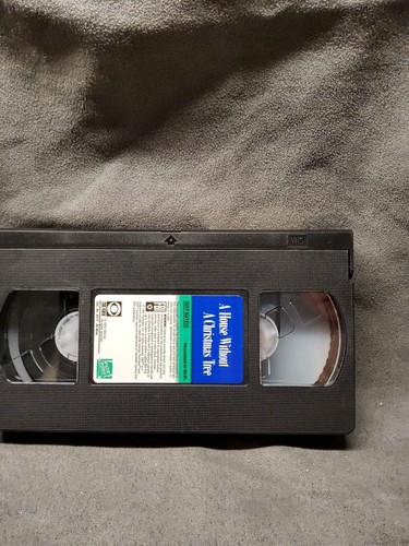 A House Without a Christmas Tree (VHS, 1991) - Picture 4 of 4