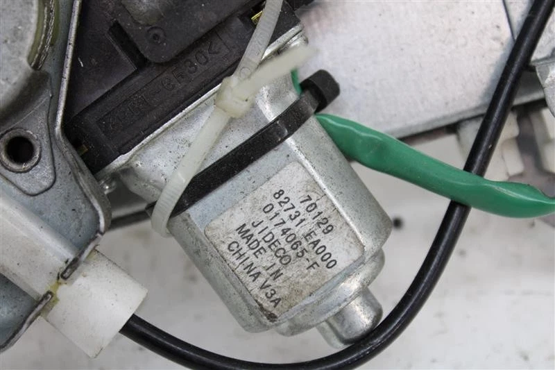 Used Rear Right Door Window Regulator Rear fits: 2007 Nissan Xterra 4.0L electri - Image 3 of 4