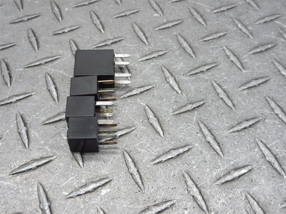 Harley Electra Glide Limited 2012 FLHTK surtido relé eléctrico fusible lote mixto Foto 3 de 4