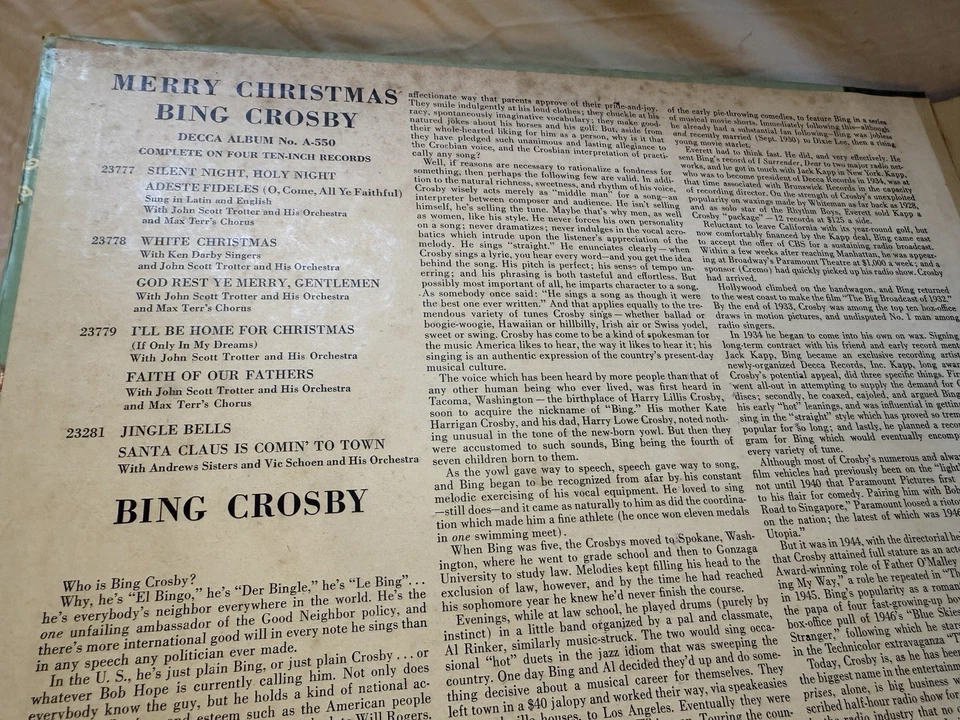 Rare 1945 Bing Crosby Merry Christmas Compilation Record - Original release  - Image 2 of 3