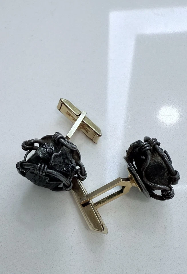 Gemelos MCM Turmalina Verde Cristal Crudo Rellenos de Plata y Oro Foto 2 de 4