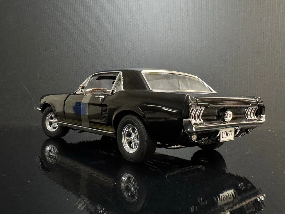 1967 Ford Mustang GT Coupe Black 1/18 Greenlight HTF ! - Image 2 of 4