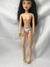 Articulated Doll by Spinn Master 2009 11 1/2” tall (43)