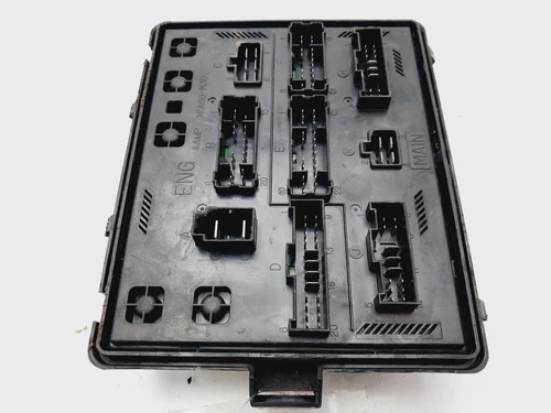 05B21D Caja Reles/Fusibles para SSANGYONG RODIUS Xdi 2005 8760494 - Imagen 3 de 10