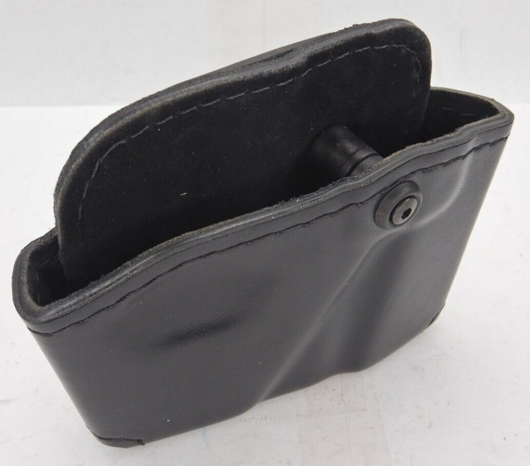 Safariland 573 Open Top Paddle Magazine Pouch With Handcuff Case - Fits Glock 20/21, HK, Para-Ordnance, Right-Hand, Black - View #2