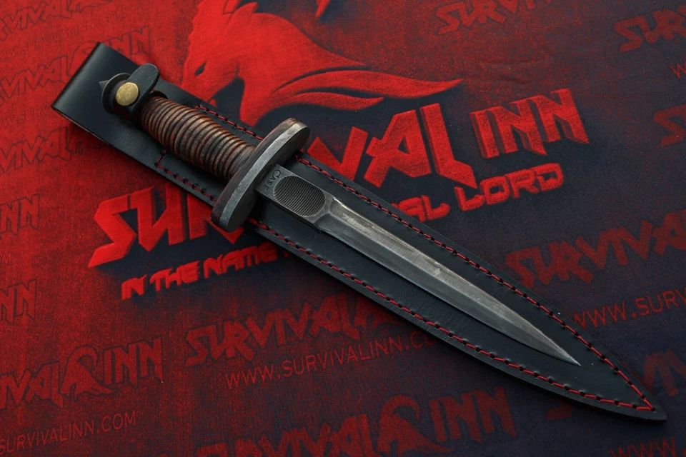 Vintage CASE V-42 Dagger US Special Forces WWII Dagger Knife with Leather sheath - Image 2 of 4