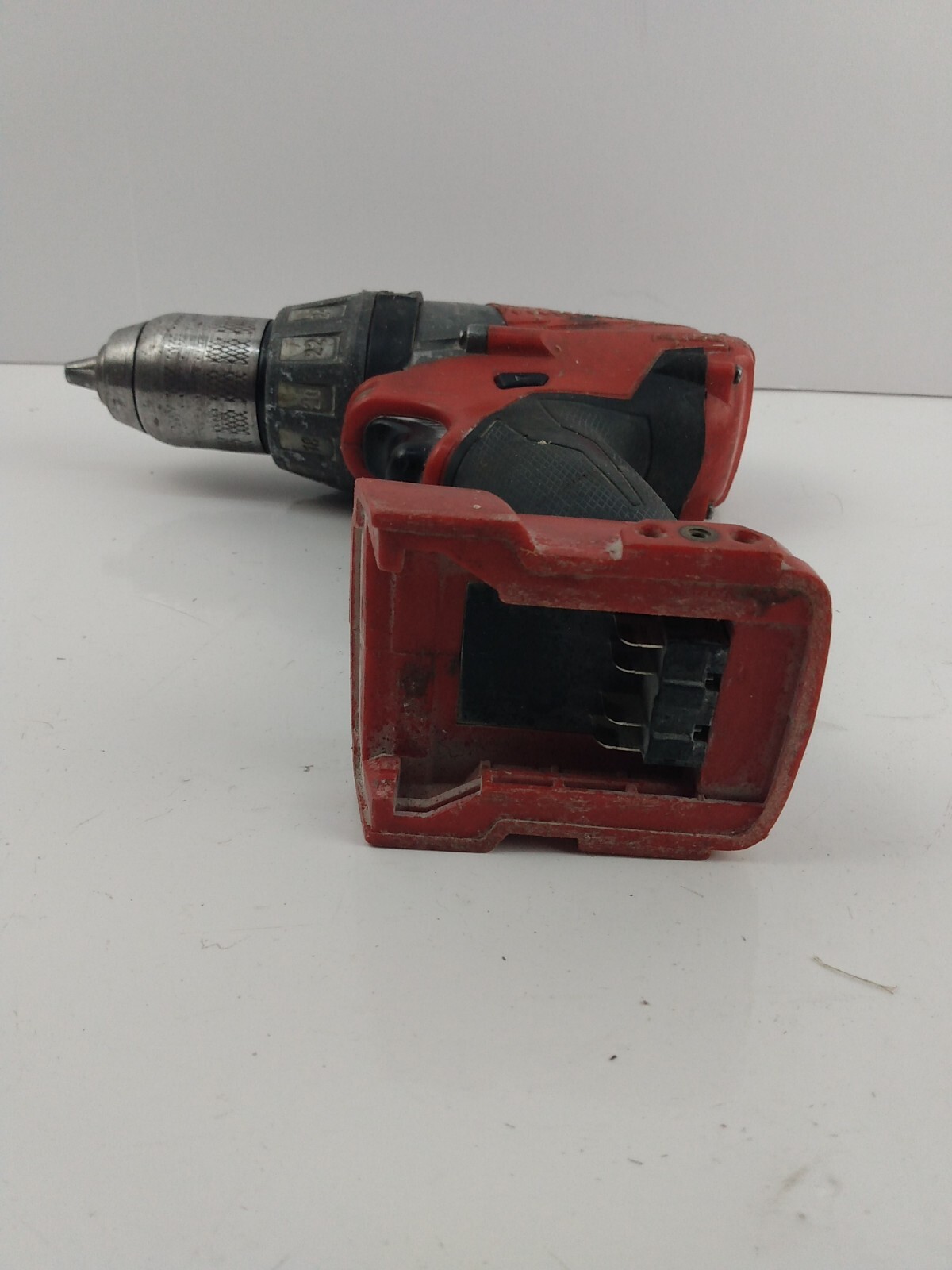 Milwaukee BROKEN M18 Red Hammer Drill/Driver 260420 18V BROKEN eBay