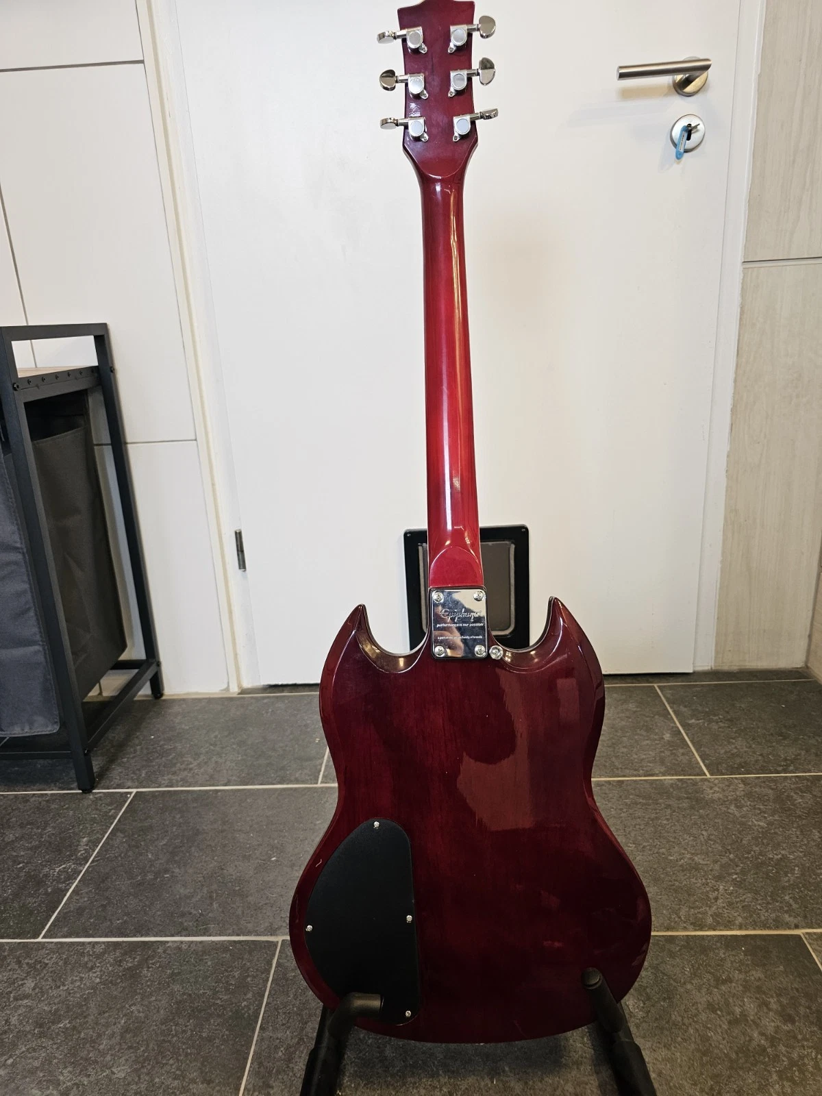Picture 2 of 10