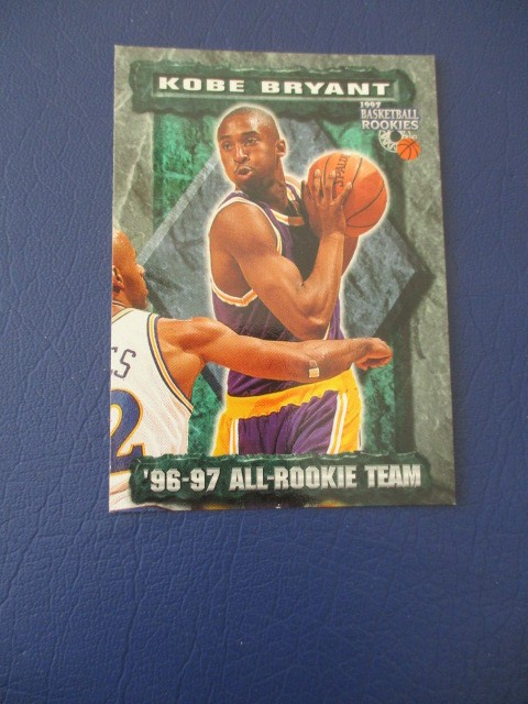 1997-98 The Score Board #83 Kobe Bryant 96-97 All-Rookie Team RC