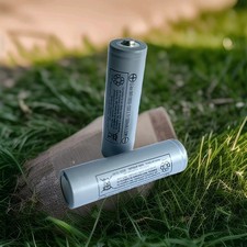 Two Rechargeable Batteries 3,7v 1500mAh. 5.5Wh
