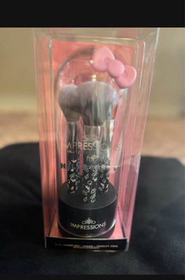 Impressions Hello Kitty Favorites 6pc Bell Jar Brush Set Vegan Cruelty-Free