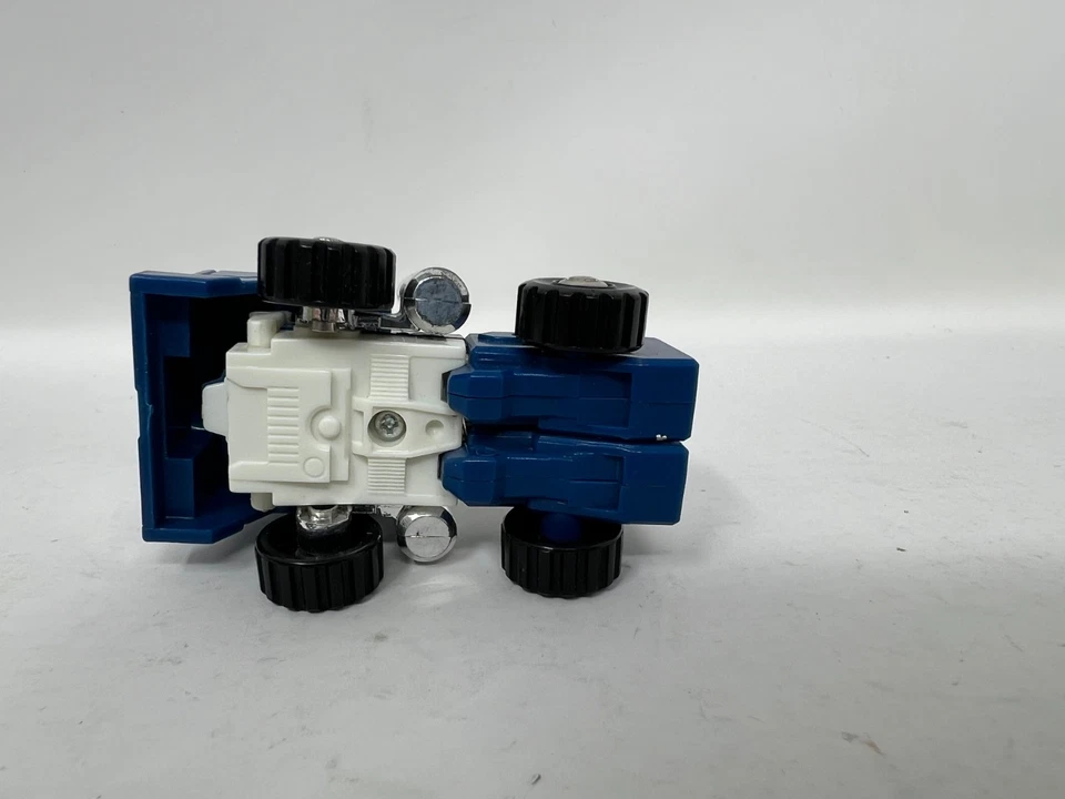 Vintage Transformers 1985 G1 Autobot PIPES with Card Back - Image 3 of 4