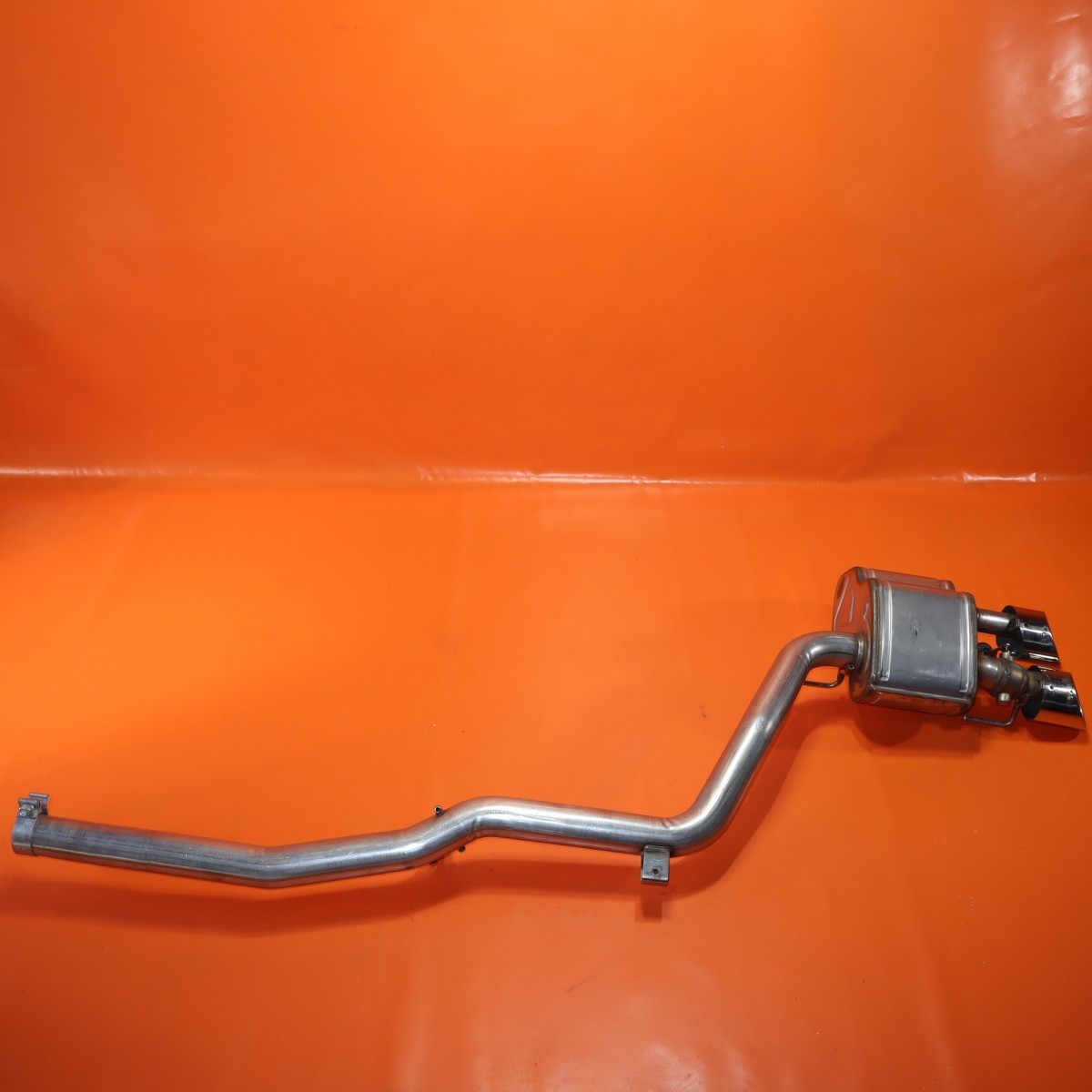 MASERATI GHIBLI EXHAUST MUFFLER PIPE LEFT REAR 2014 2015 2016 2017 2018 2019 OEM
