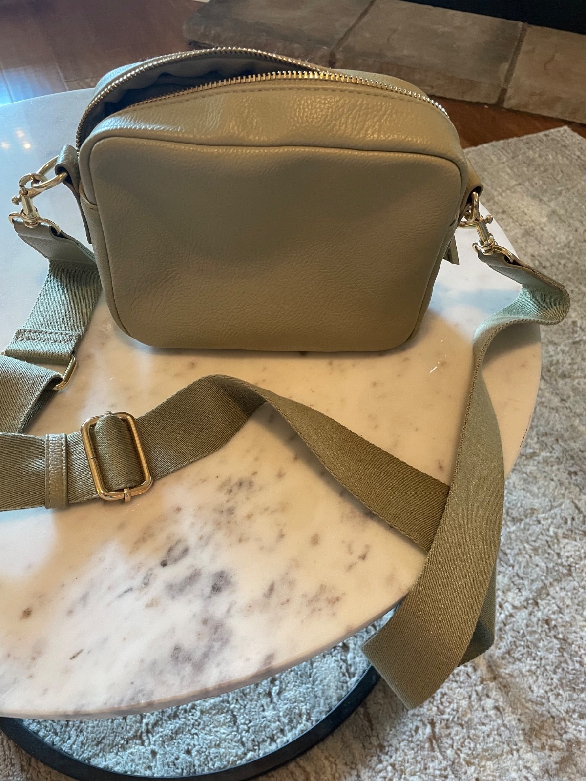 universal thread crossbody - image 1