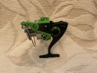 SOUTH BEND R2F4-30 BASS TRICOR Neon Green Spinning FISHING REEL 5:2:1