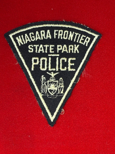 VTG/OBSOLETE "NIAGARA FRONTIER STATE PARK POLICE N.Y." SHOULDER PATCH, UN-SEWN