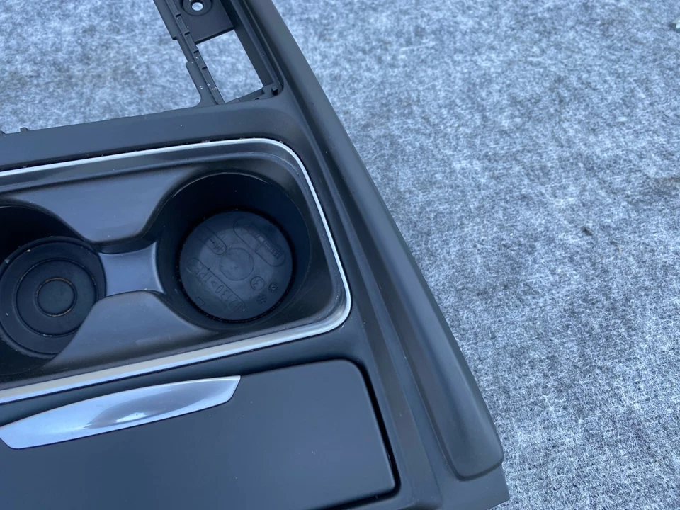 CONSOLA CENTRAL PORTAVASOS EMBELLECEDOR BMW F30 F36 435I 428I OEM (12-16) Foto 3 de 4