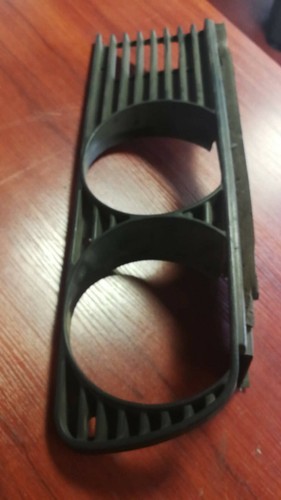 BMW E30 318i 320i 325i 325E ORIGINAL Scheinwerfergrill 1876091