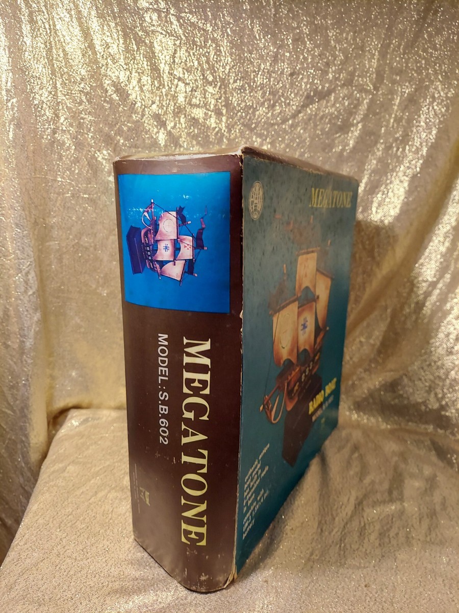 Vintage Megatone Radio Santa Maria Boat Ship AM With Box
