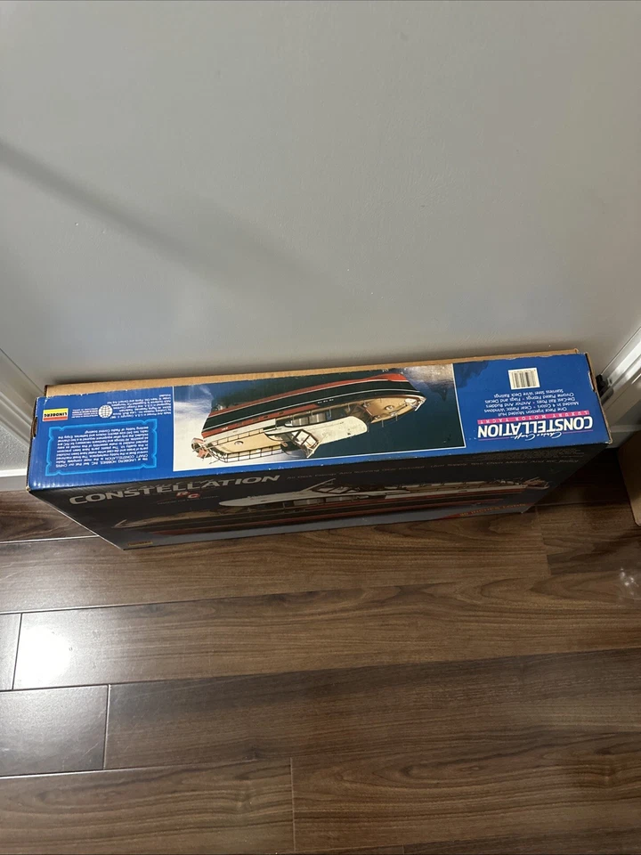 Vintage Lindberg 54 FT Chris Craft Constellation 1/20 Model Kit - Image 2 of 4