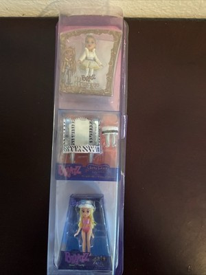 MGA Miniverse Bratz Minis (NEW Set) Mini Doll Princess Fianna Chloe Beach Party