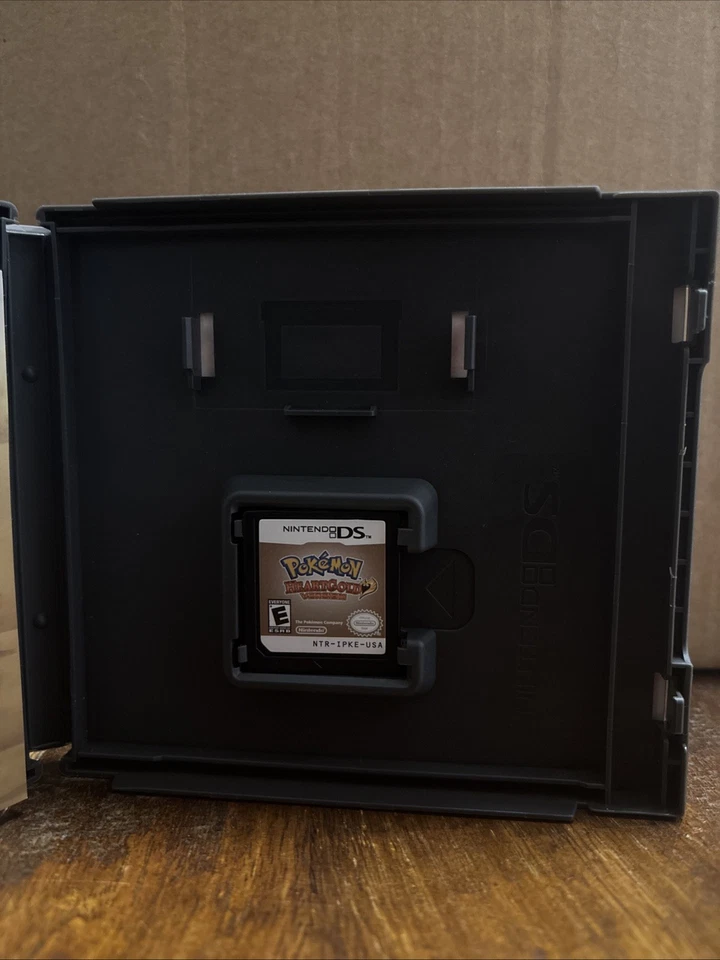 Pokémon HeartGold DS With Manual US Version Complete In Box NTSC CIB - Image 4 of 4