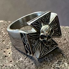 Skull Cross Ring  Gothic Biker Style Metal St...