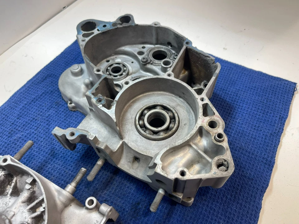 Juego de cárteres de motor Suzuki Rm125 Rm 125 1997 11300-43863 OEM SUZUKI RM125 Foto 4 de 4