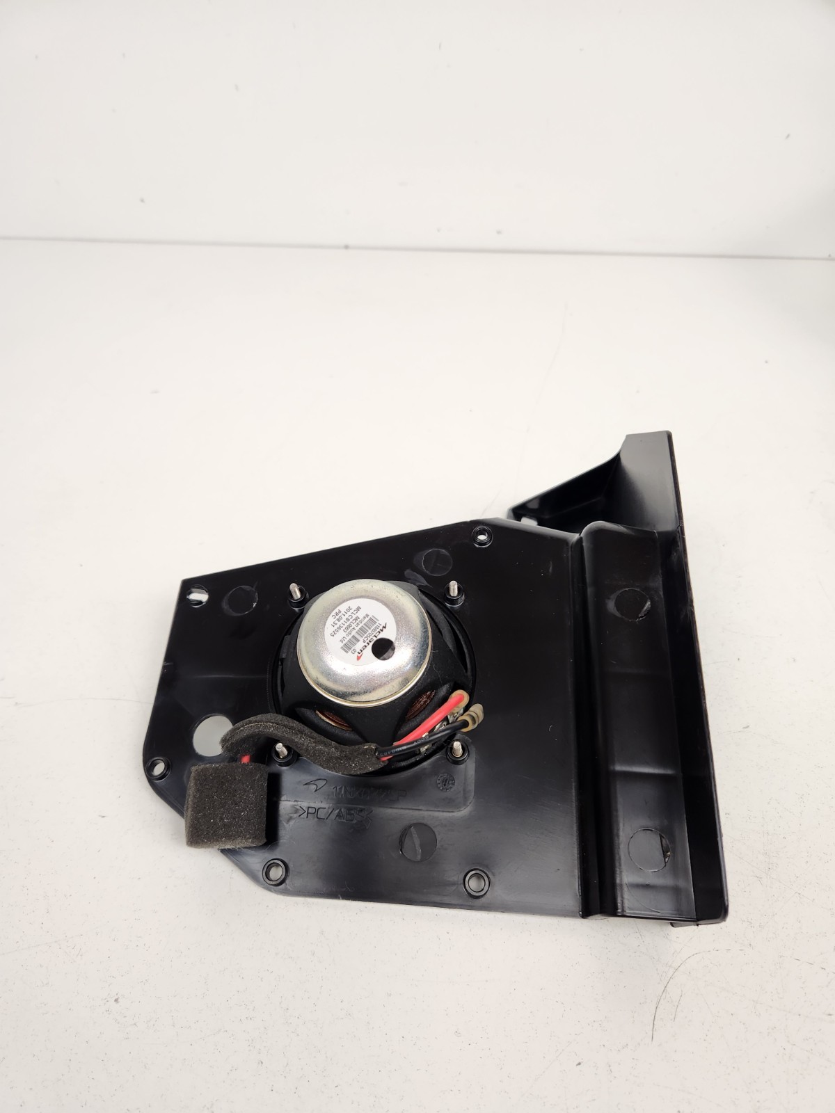 McLaren MP4-12C 2012-2014 Rear Left Speaker P/N 11M0705CP